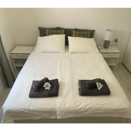 Exklusives 2 Schlafzimmer Mit Meeresblick