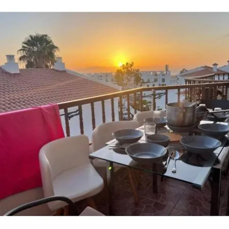 Exklusives 2 Schlafzimmer Mit Meeresblick *